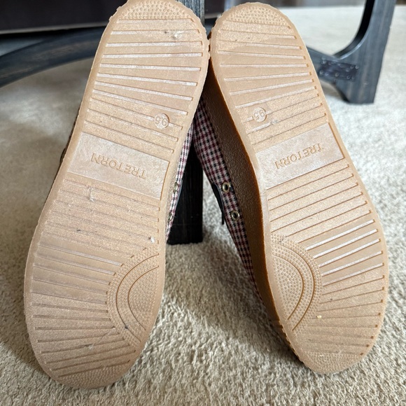 Tretorn Plaid Sneakers with Black Details - Picture 6 of 8